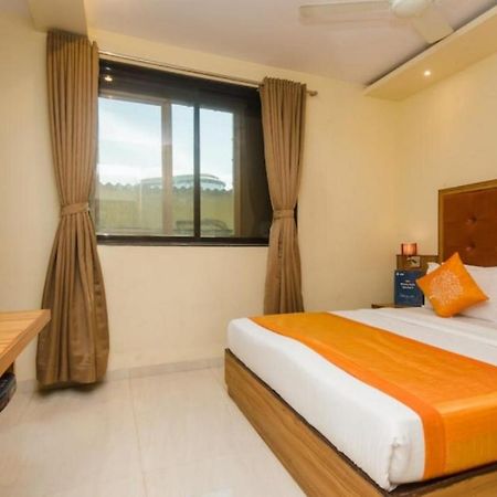 Aster Hotel Near Mumbai Airport Dış mekan fotoğraf
